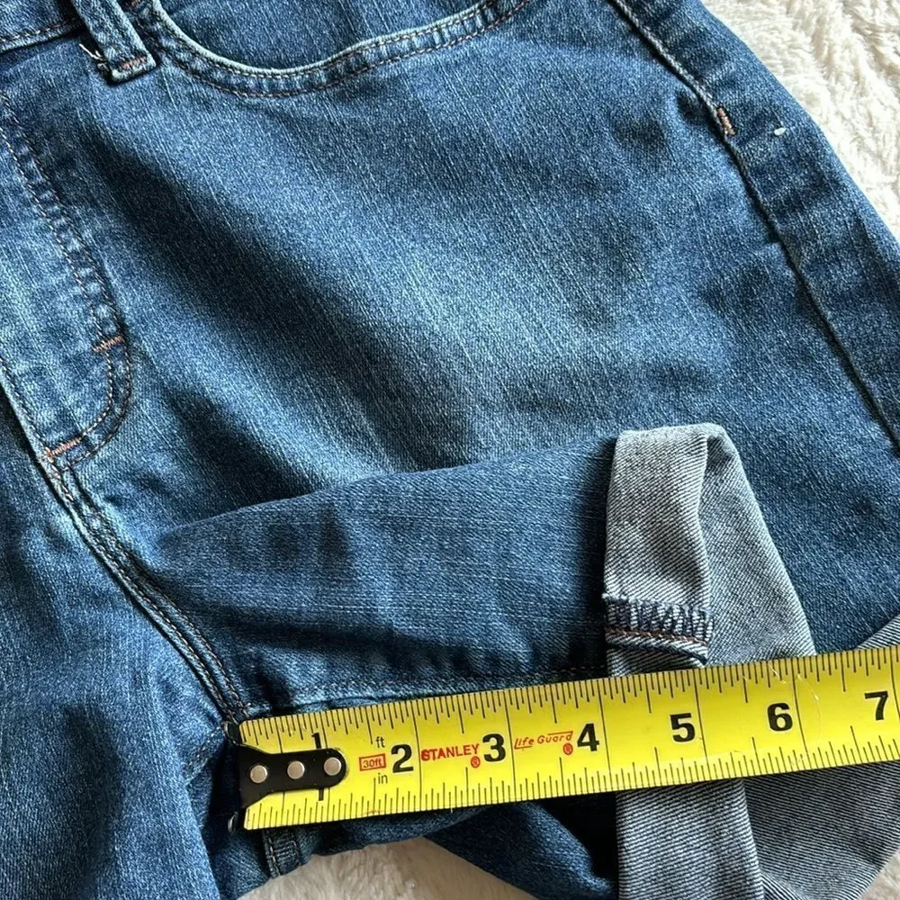 Vintage riders by Lee mid rise 5” inseam Jean shorts women’s‎ size 10